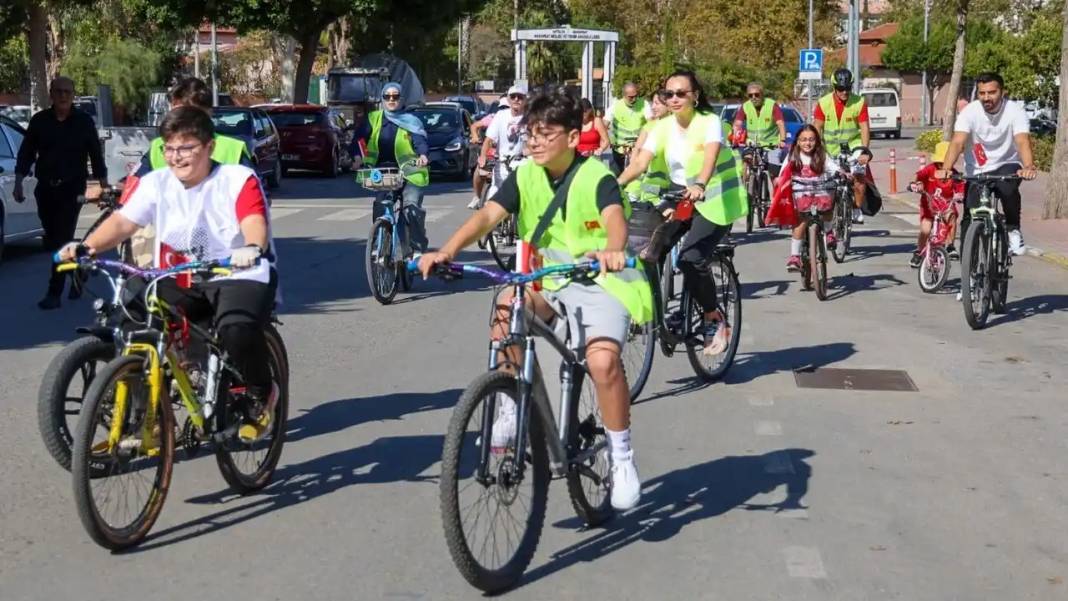 Manavgat’ta Cumhuriyet Bayramı’na Renkli Başlangıç 7